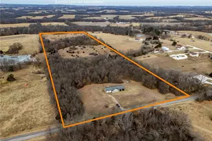 581 Hwy Z, Silex, MO 63377 - Photo 1