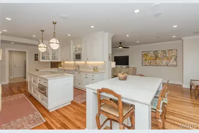 150 Carondelet Plaza #1701, Clayton, MO 63105 - Photo 18