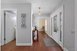 13258 Fairoyal Dr, Des Peres, MO 63131 - Photo 2