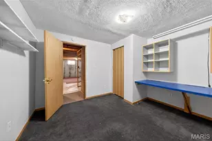 2128 Monks Hollow Dr, Florissant, MO 63031 - Photo 30