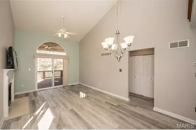 6827 Eagles Landing Court, Pacific, MO 63069 - Photo 10