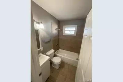 95 Florissant Park Drive, Florissant, MO 63031 - Photo 10