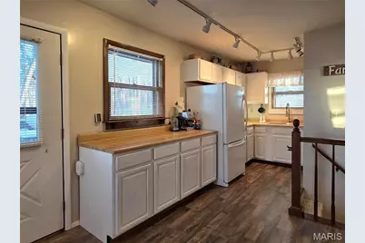 152 S Lake Drive, Leslie, MO 63056 - Photo 6