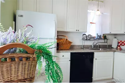 2627 Louis Avenue, Brentwood, MO 63144 - Photo 6