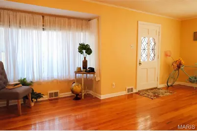 2627 Louis Avenue, Brentwood, MO 63144 - Photo 2