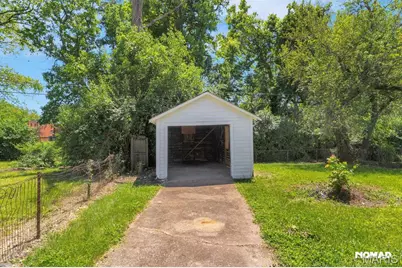 8246 Montreal Drive, Saint Louis, MO 63132 - Photo 8