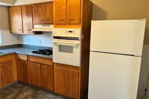 8527 Dianthus Ln, Saint Louis, MO 63136 - Photo 6