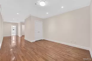 315 N Meramec Ave, Saint Louis, MO 63105 - Photo 10