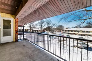 7604 Hazelcrest Dr, Saint Louis, MO 63042 - Photo 10