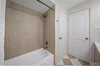 31 Bon Hills Drive, Saint Louis, MO 63132 - Photo 14
