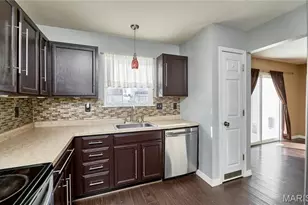 274 Tyndale Dr, O'Fallon, MO 63366 - Photo 12