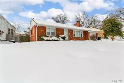 5 Santa Cruz Drive, Saint Louis, MO 63031 - Photo 4