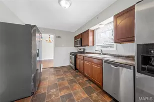 5 Santa Cruz Dr, Saint Louis, MO 63031 - Photo 24