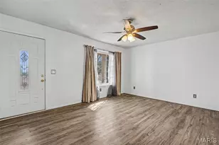 2325 Sundance Dr, O'Fallon, MO 63368 - Photo 6