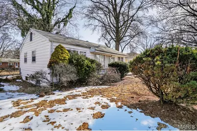 860 Saint Brendan Lane, Florissant, MO 63031 - Photo 6