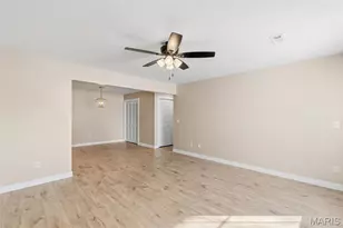 288 Carriage Ct, Washington, MO 63090 - Photo 2