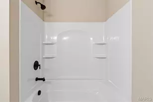 288 Carriage Ct, Washington, MO 63090 - Photo 10