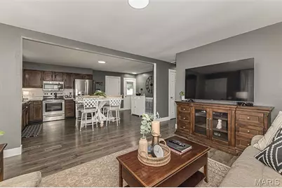 32 Oak Knoll Drive, Saint Peters, MO 63376 - Photo 6