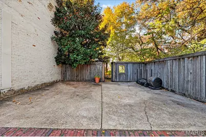 6 Benton Place, Saint Louis, MO 63104 - Photo 42