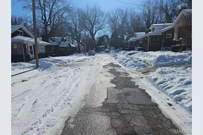 115 Lawrence Avenue, Saint Louis, MO 63135 - Photo 2
