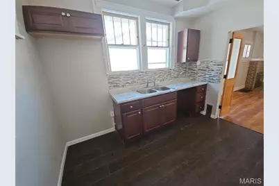 115 Lawrence Avenue, Saint Louis, MO 63135 - Photo 8