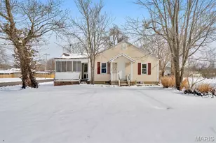 502 S 3rd St, Pacific, MO 63069 - Photo 1