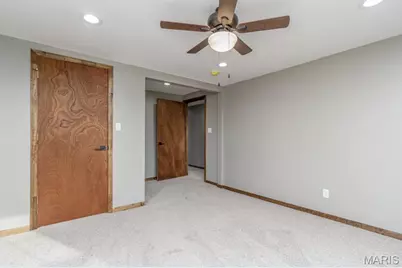 24110 Evanston Road, Lebanon, MO 65536 - Photo 38
