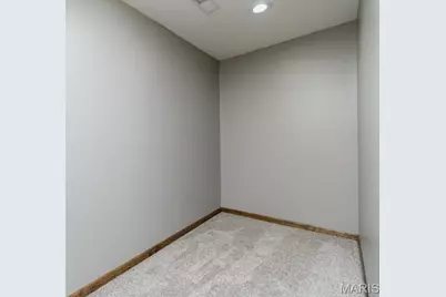 24110 Evanston Road, Lebanon, MO 65536 - Photo 34