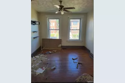 4582 Clarence Avenue, Saint Louis, MO 63115 - Photo 10