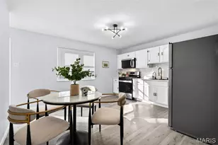 2837 Briarcote Ln, Maryland Heights, MO 63043 - Photo 10