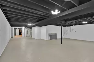 18 Oak Forest Dr, Saint Charles, MO 63303 - Photo 40