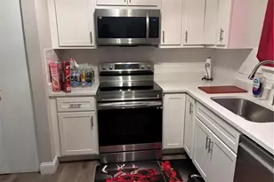 4205 Canal Dr, Hazelwood, MO 63034 - Photo 6