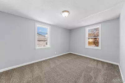 9386 Golden Gate Road, Saint Louis, MO 63144 - Photo 10