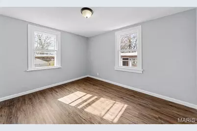 9386 Golden Gate Road, Saint Louis, MO 63144 - Photo 12