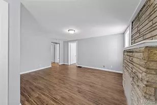 9386 Golden Gate Rd, Saint Louis, MO 63144 - Photo 6