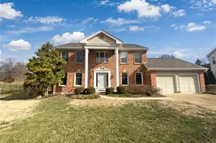 15751 Heathercroft Dr, Chesterfield, MO 63017 - Photo 1