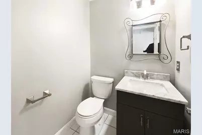 15751 Heathercroft Drive, Chesterfield, MO 63017 - Photo 16