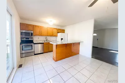 2543 Saddle Ridge Drive, Florissant, MO 63031 - Photo 8