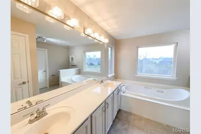 565 Crown Passage Drive, Saint Charles, MO 63303 - Photo 10
