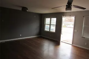 10815 Vorhof Dr, Saint Louis, MO 63136 - Photo 4