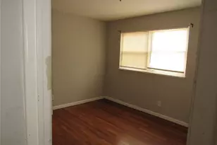 10815 Vorhof Dr, Saint Louis, MO 63136 - Photo 6