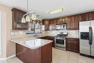 2517 Hidden Meadow Ln, Ballwin, MO 63021 - Photo 4