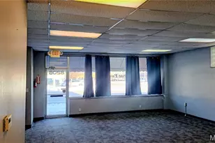 8206 Gravois Rd, Saint Louis, MO 63123 - Photo 12