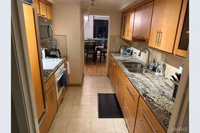 4501 Lindell Boulevard #4B, Saint Louis, MO 63108 - Photo 2