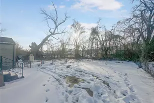 915 Maurice Ave, Ferguson, MO 63135 - Photo 14