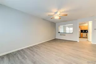 2317 Driftwood Pl, Maryland Heights, MO 63146 - Photo 10