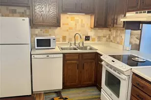 1625 Summergate Pkwy, Saint Peters, MO 63303 - Photo 8