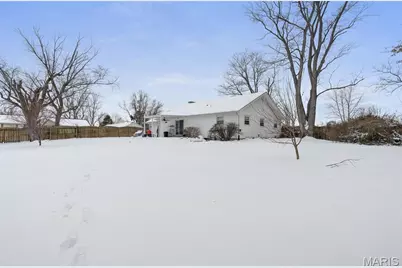 393 Martin Field Court, Villa Ridge, MO 63089 - Photo 8