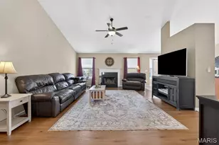 2162 Oakglen St, Imperial, MO 63052 - Photo 6