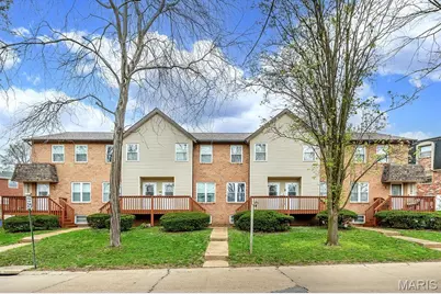 10161 Squire Meadows Drive #C, Saint Louis, MO 63123 - Photo 2